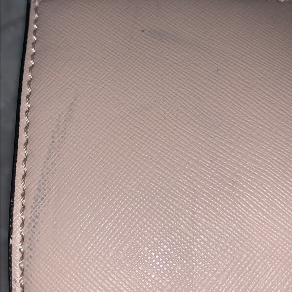 GUESS Purse - Picture 3 of 4